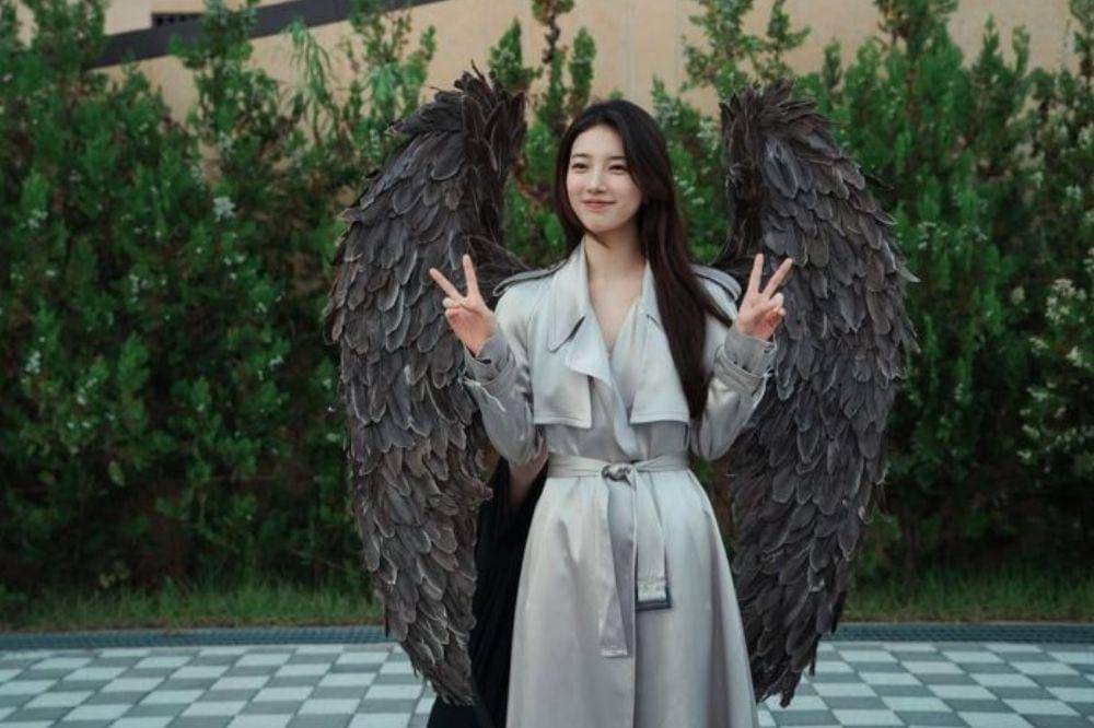 Potret Fashion Suzy di Genie, Make a Wish, dari Anggun sampai Edgy