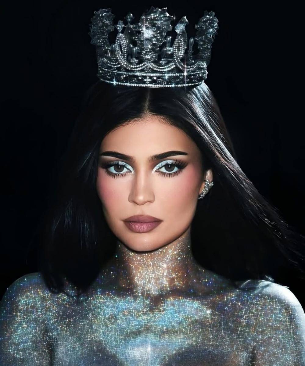 Karya Rinaldy Yunardi Dipakai Kylie Jenner di King Kylie Collection