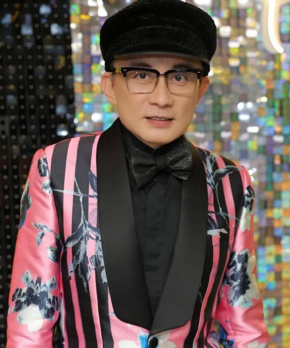 Karya Rinaldy Yunardi Dipakai Kylie Jenner di King Kylie Collection