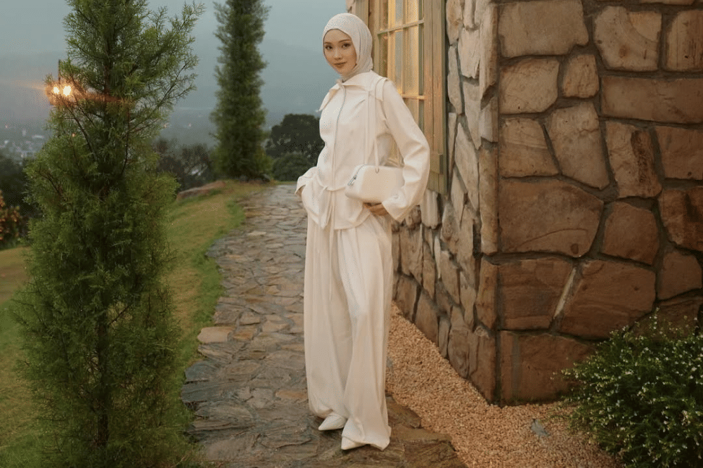 Biodata dan Profil Julia Prastini Alias Jule Istri Na Daehoon