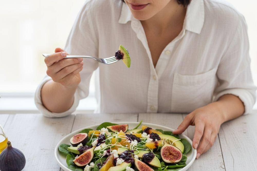 Beauty Salad, Resep Segar untuk Kulit Glowing dan Lembap Alami