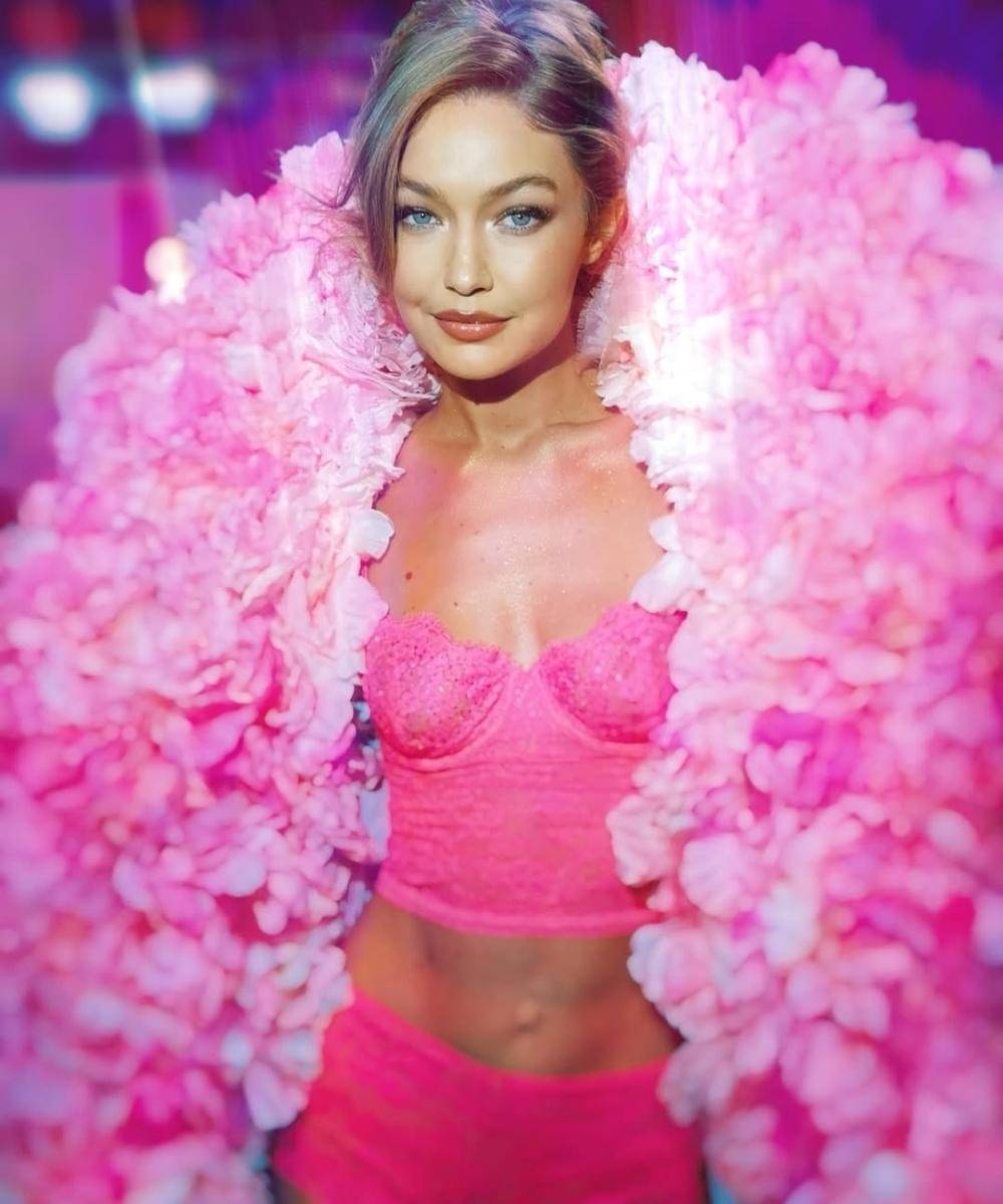 _Potret Gigi Hadid di Victoria's Secret Fashion Show 2025 (2).jpg