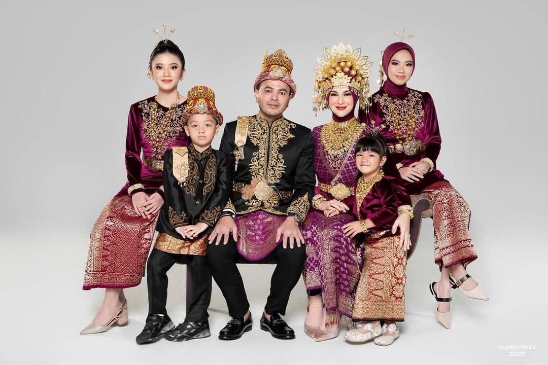 keluarga irish bella 4.jpg