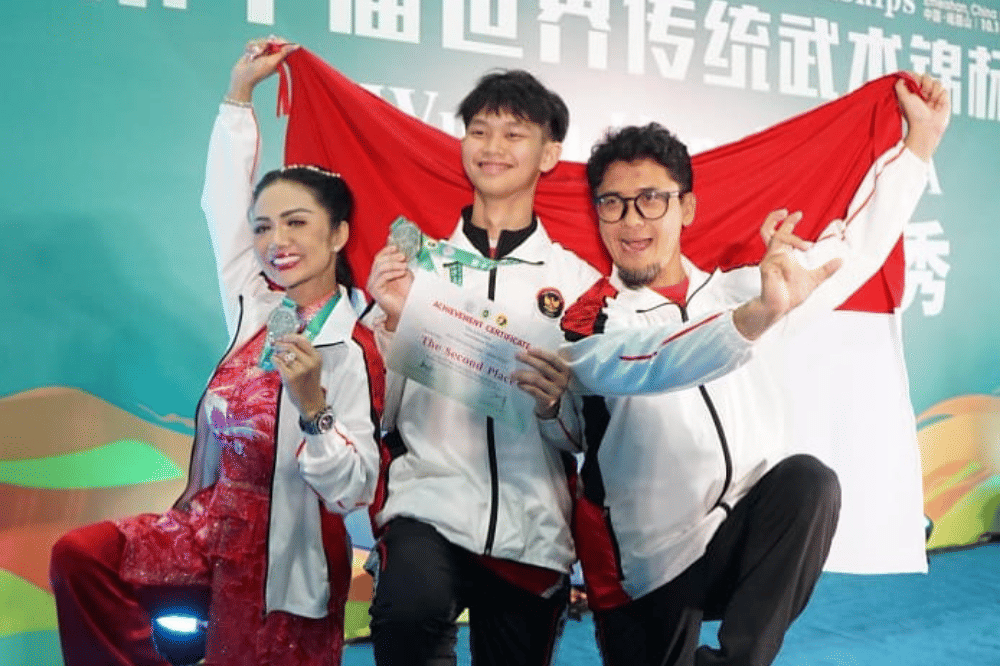 Kris Dayanti Raih Medali Perak di Kejuaraan Dunia Wushu 2025, Bukti Usia Bukan Kendala (6).png