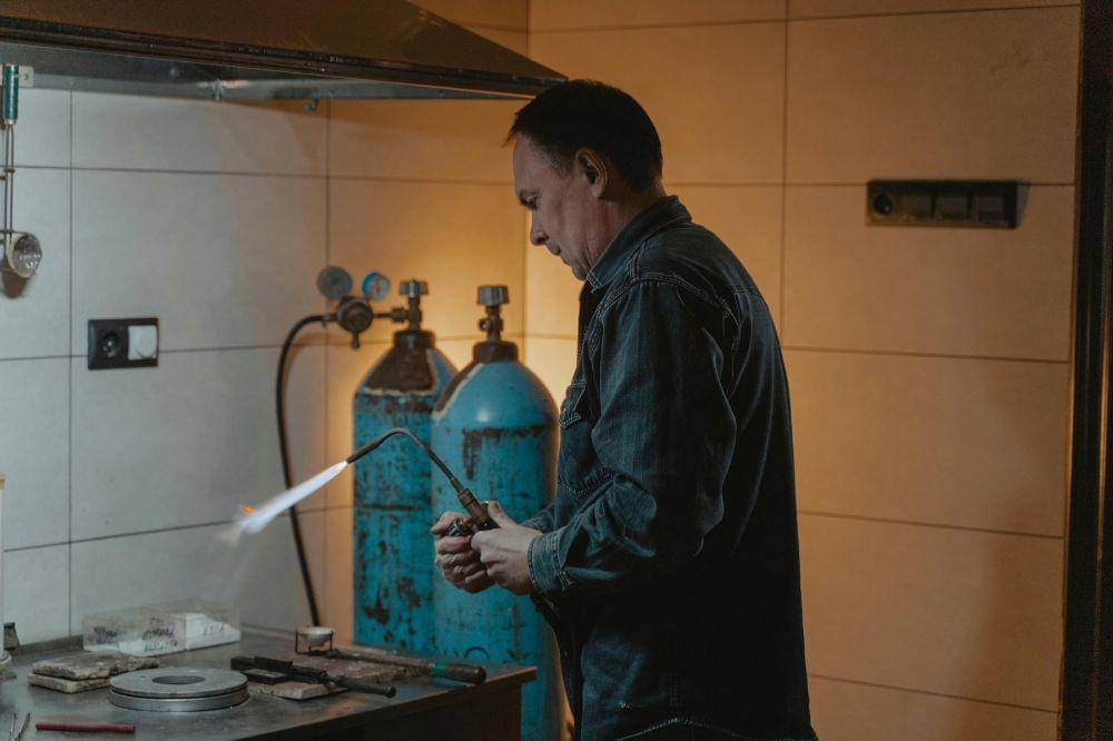 Cara Menyimpan Tabung Gas yang Aman