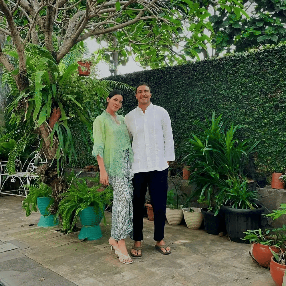 Outfit couple ala Raisa dan Hamish Daud