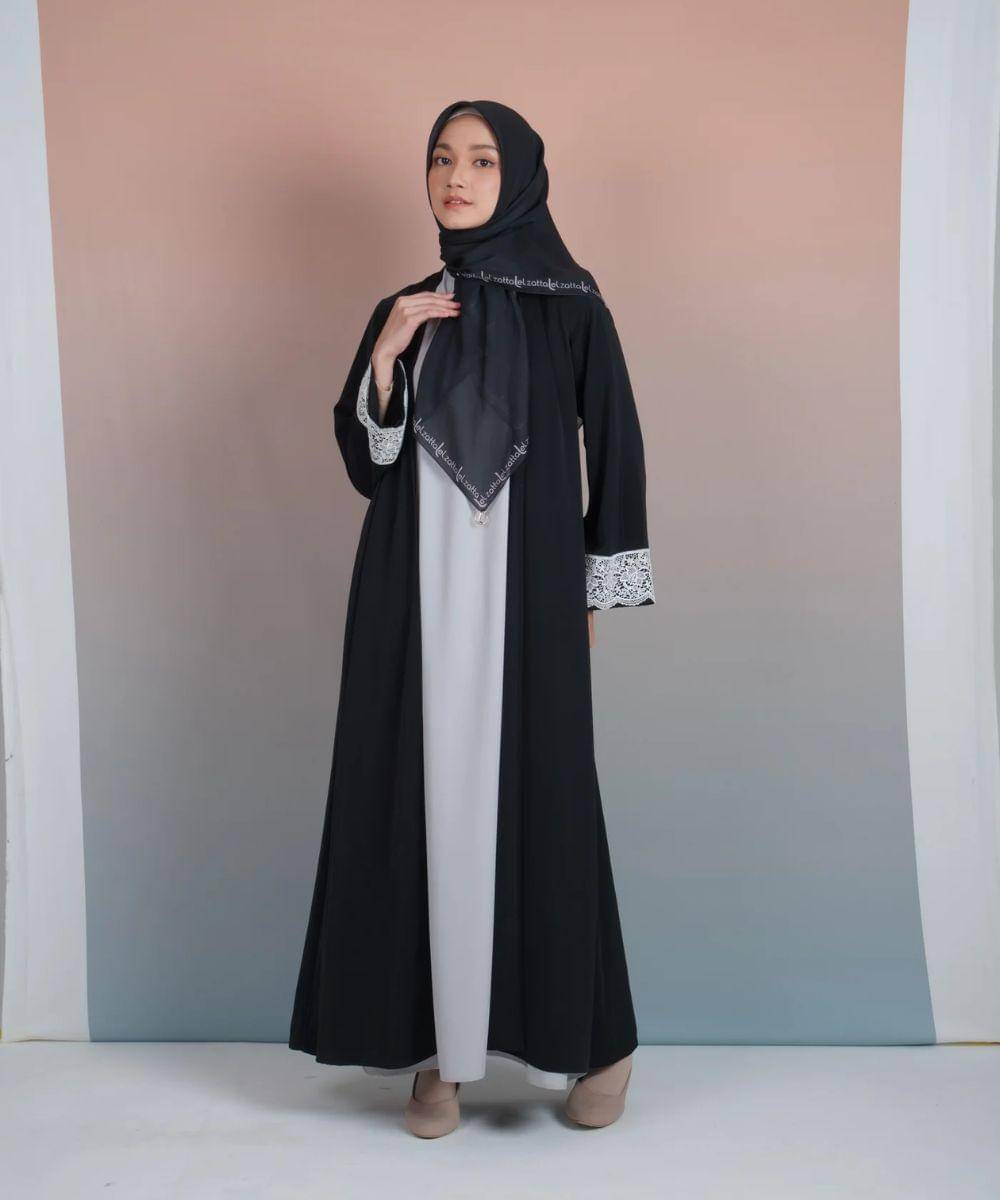11 Abaya Kekinian dan Nyaman untuk Umroh, Anggun dan Syar’i