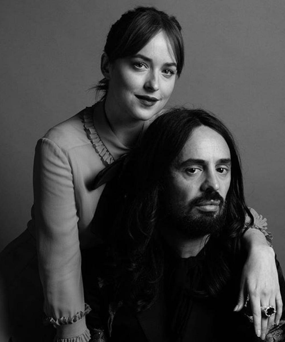 Dakota Johnson Resmi Jadi Global Brand Ambassador Valentino (2).jpg