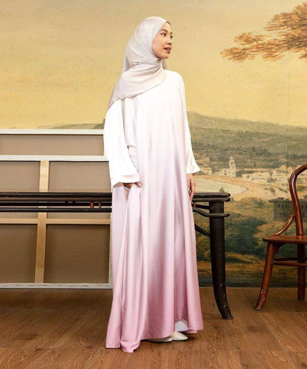 11 Abaya Kekinian dan Nyaman untuk Umroh, Anggun dan Syar’i