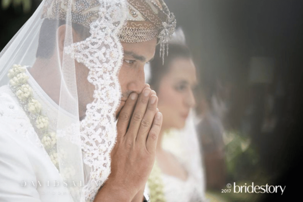 Foto Jadul Akad Nikah Raisa dan Hamish Daud