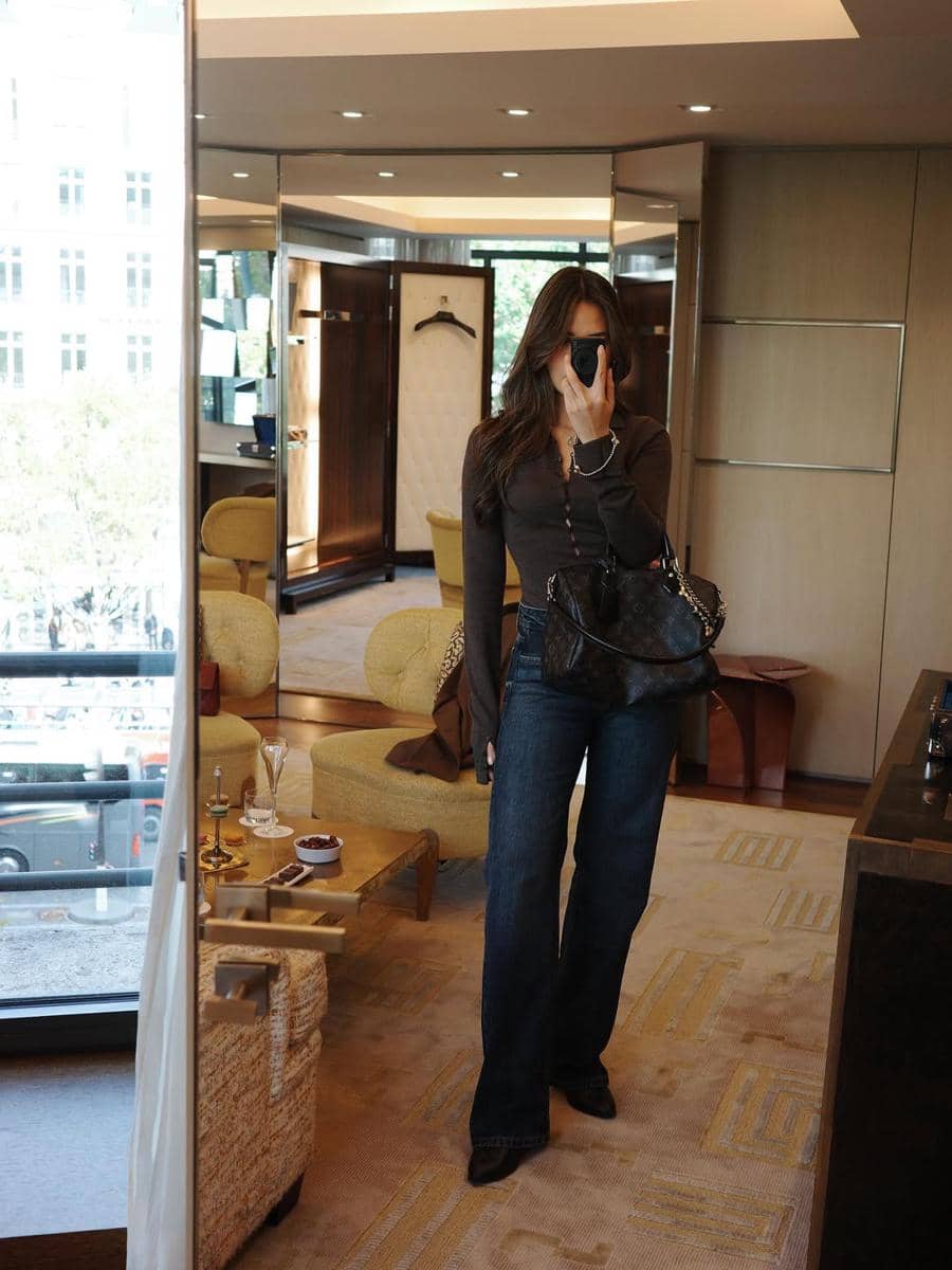 Koleksi tas branded Raisa