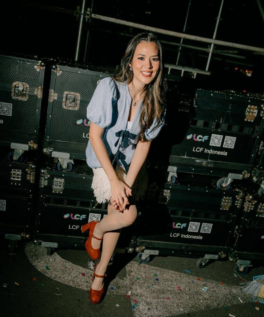 10 Potret Raisa saat Manggung yang Selalu Memesona