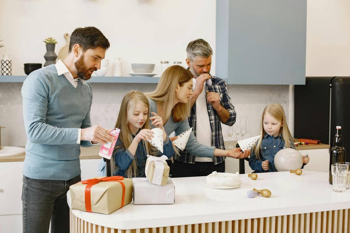 ilustrasi parenting orangtua