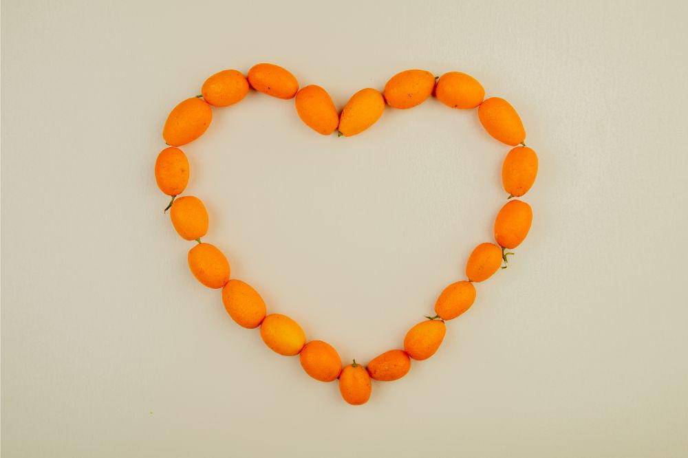 Arti Emoji Love Oranye