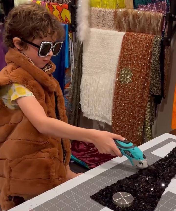 Max Alexander, Desainer Termuda Dunia 4.jpg