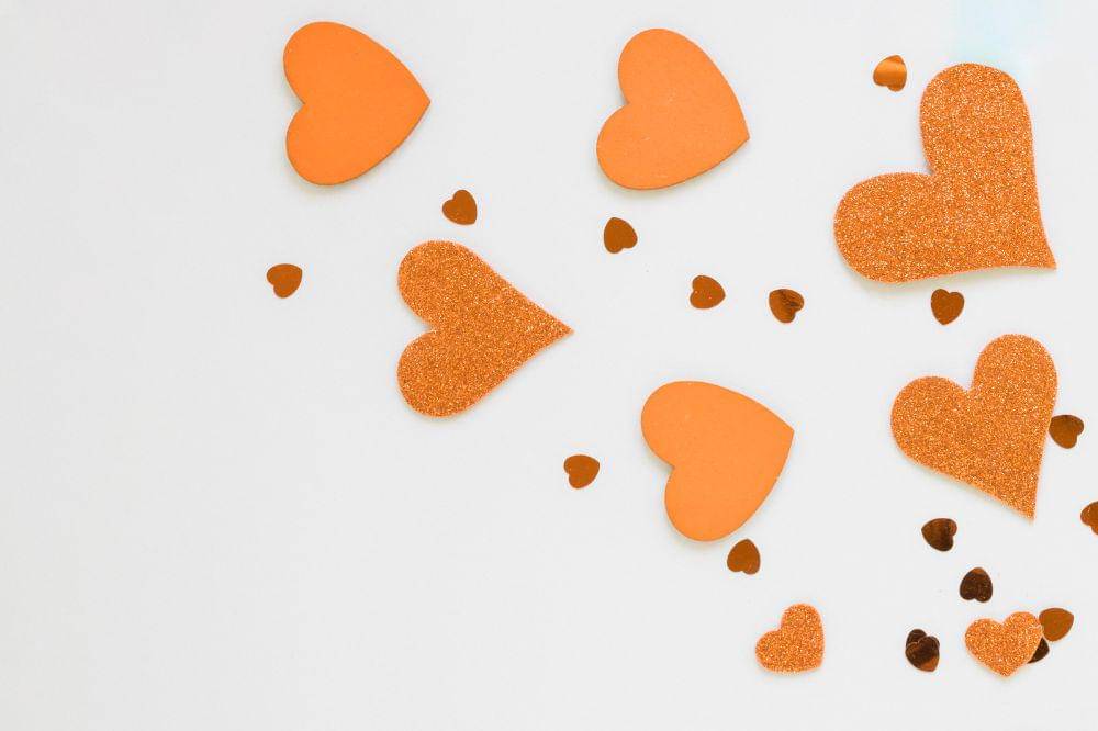 Arti Emoji Love Oranye