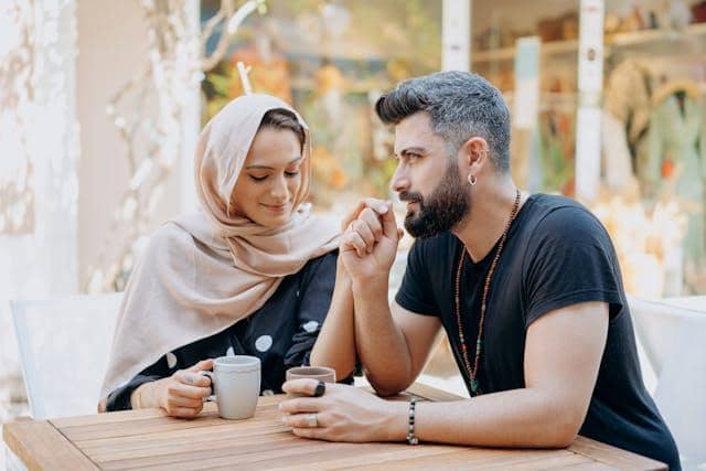 7 Fakta Panggilan Sayang dalam Islam, Bukan Sekadar Romantis