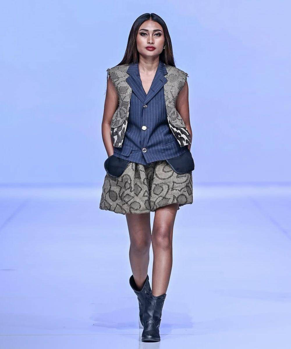 Pesona Para Seleb di JFW Hari Pertama, Tampil Bak Model Profesional