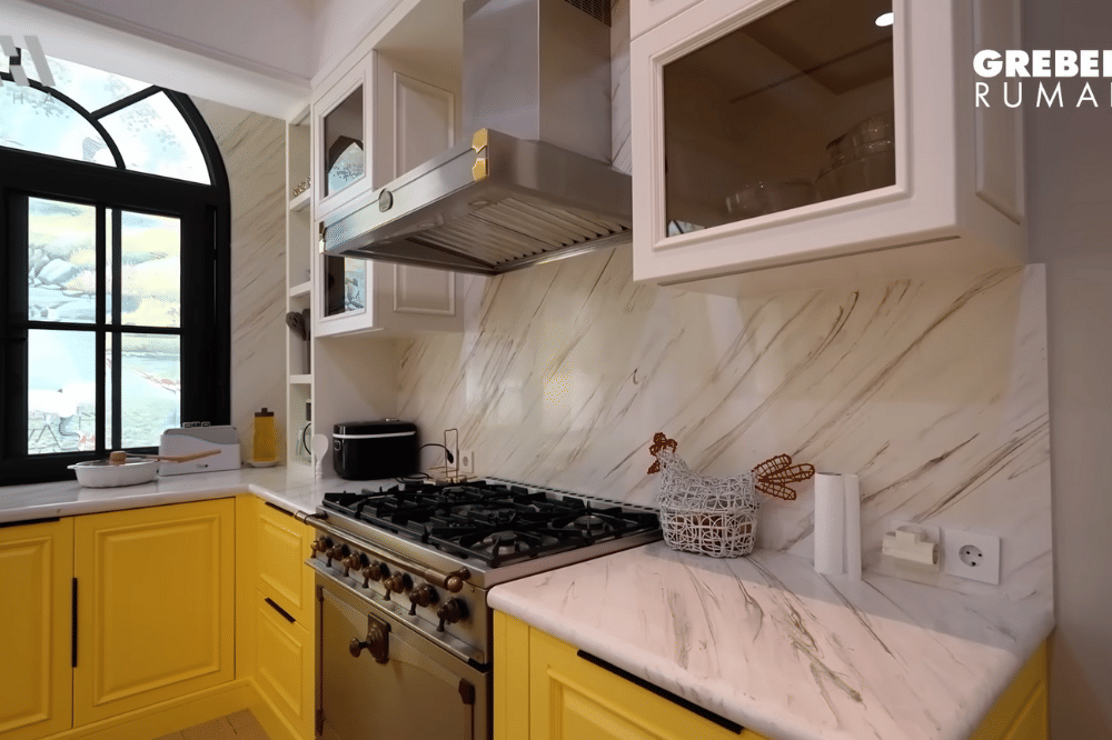 Deretan Foto Kompor Sarwendah Seharga Rp1 Miliar