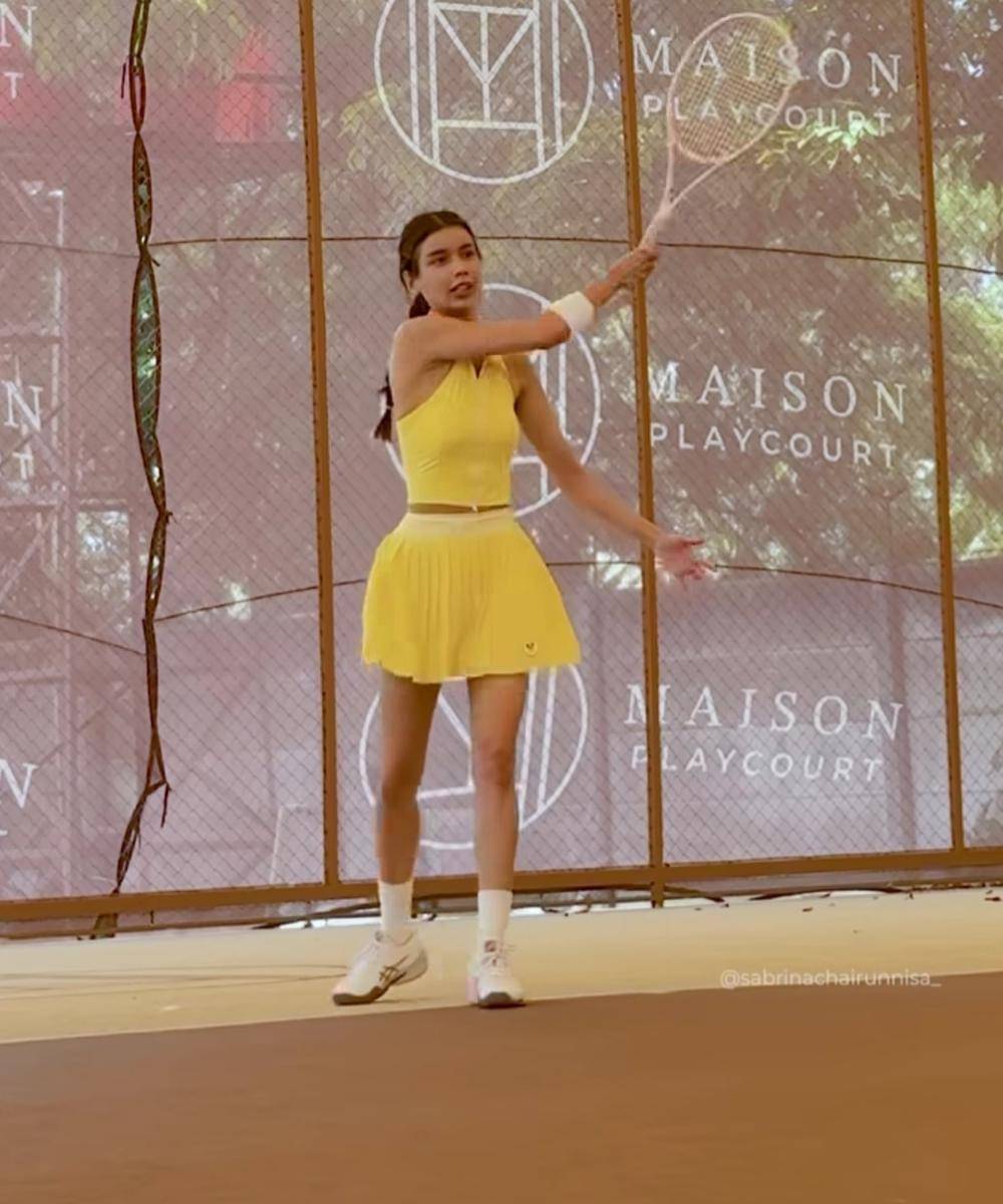 Gaya Olahraga Sabrina Chairunnisa, Simpel tapi Tetap Modis!