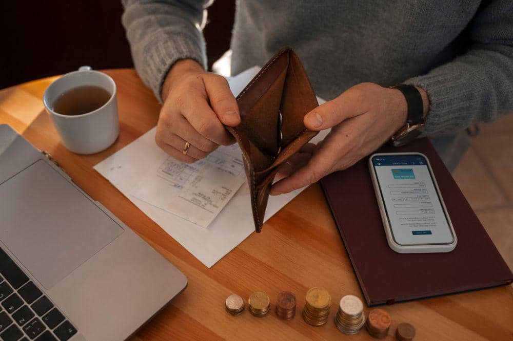 Ramalan Keuangan Shio Ayam Tahun 2026, Rezeki Nomplok Menanti (1).jpg