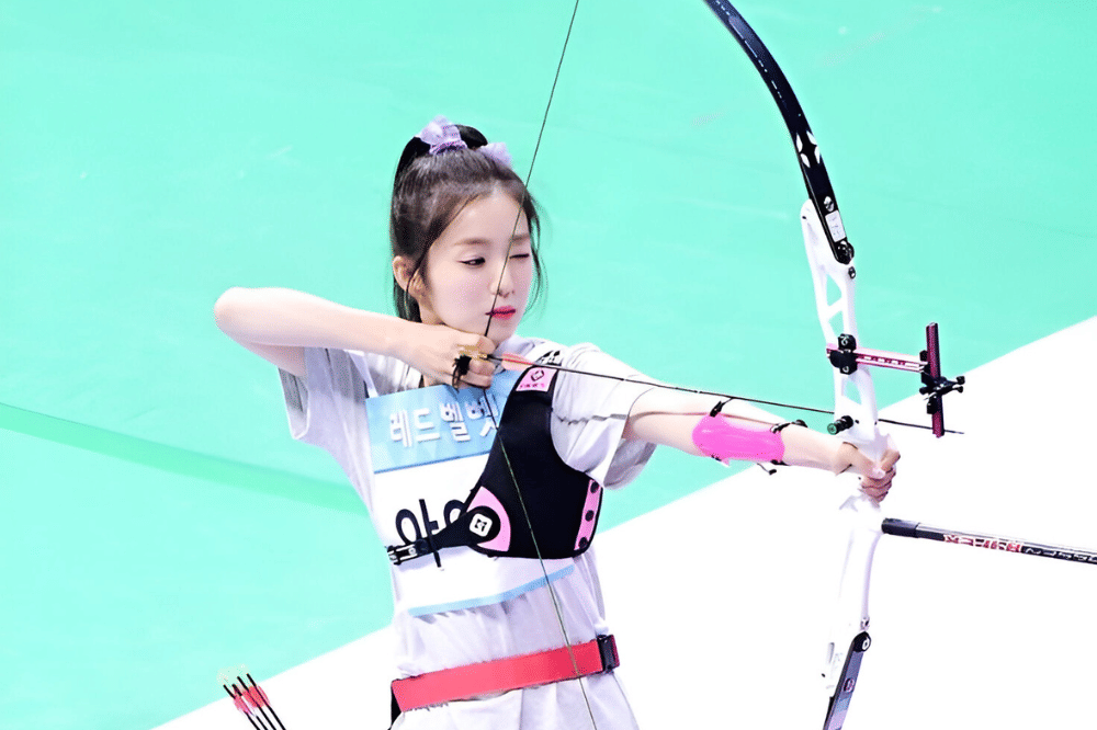 Irene Red Velvet memanah di ISAC 2018