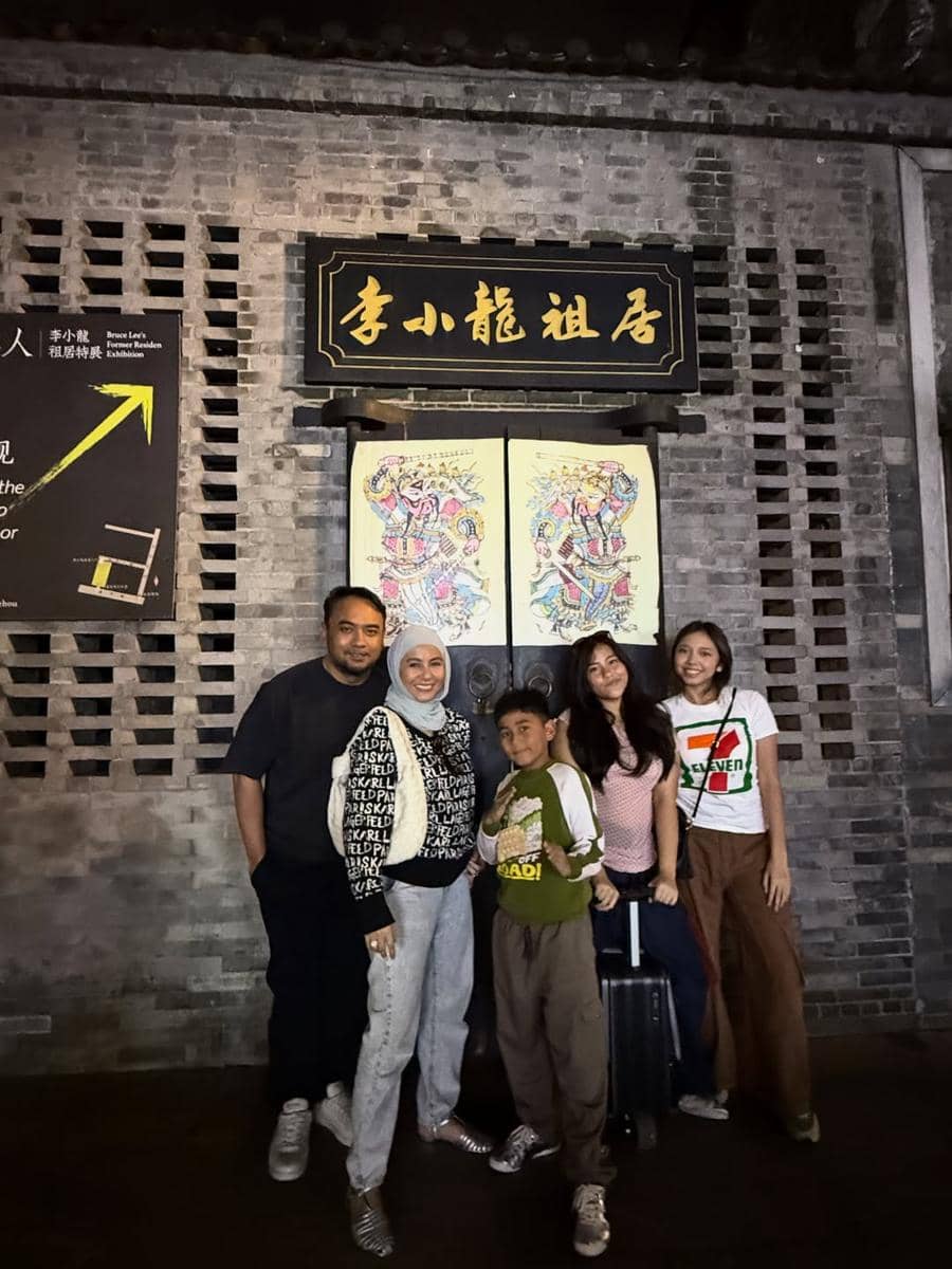 Pasangan Artis yang Menikah Lebih dari 15 tahun