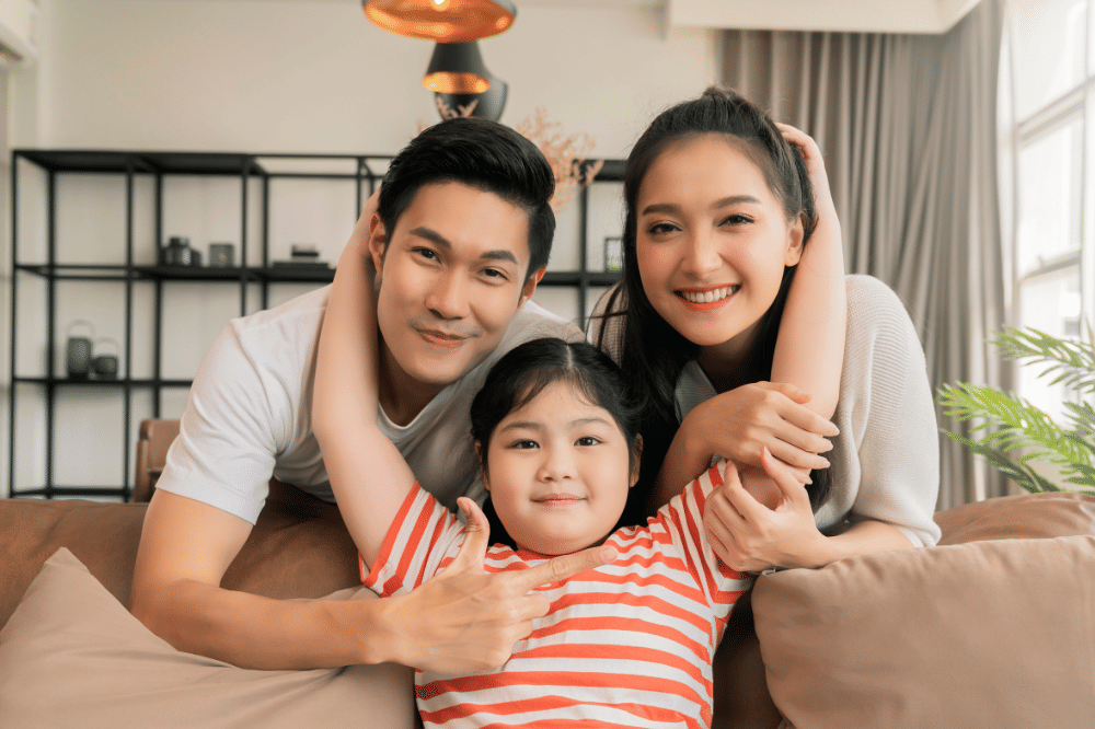 Papa membuat suasana keluarga bahagia