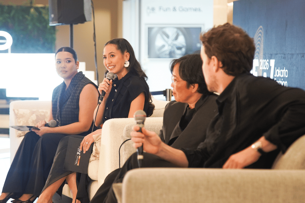 Pevita Pearce membagikan momen perawatan rambutnya