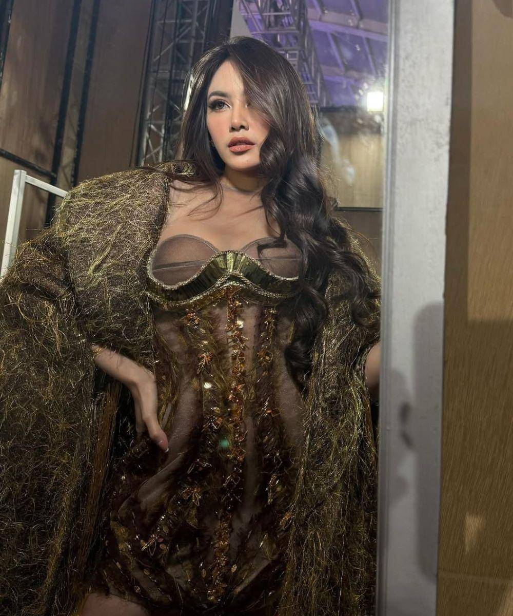 7 Gaya Fashion Mahalini di JFW 2026 yang Bikin Penonton Terpukau (5).jpg