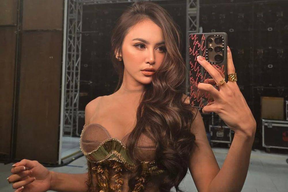 7 Gaya Fashion Mahalini di JFW 2026 yang Bikin Penonton Terpukau (6).jpg