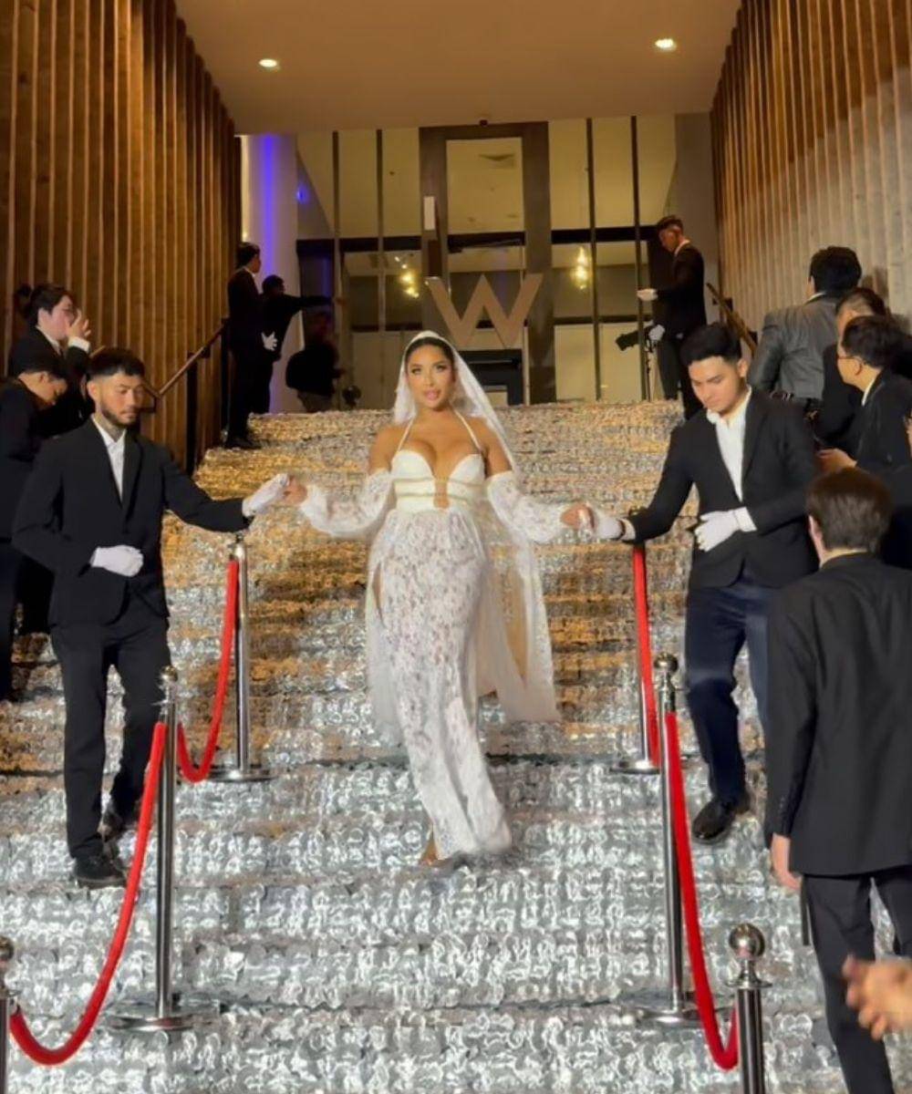 7 Gaya Fashion Mahalini di JFW 2026 yang Bikin Penonton Terpukau (10).jpg