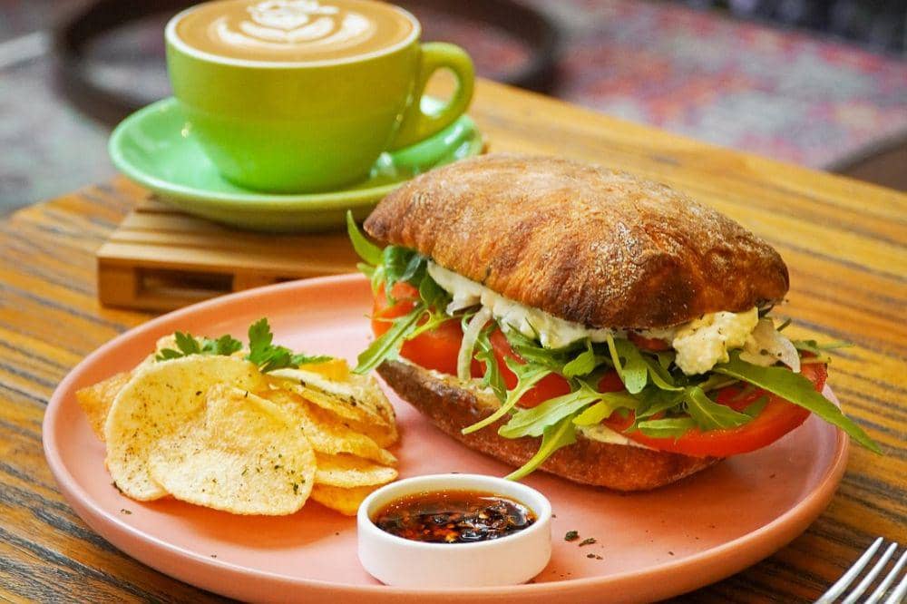 6 Rekomendasi Tempat Brunch di Menteng, Cocok untuk Quality Time! (4).jpg