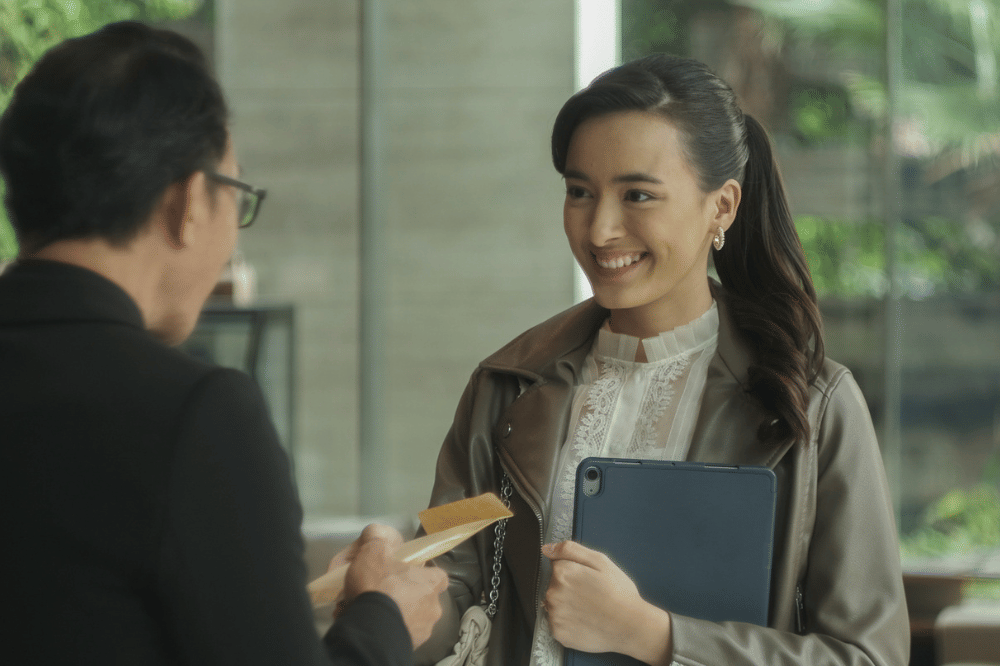 Duet Adipati Dolken dan Mawar de Jongh di What’s Up with Secretary Kim?