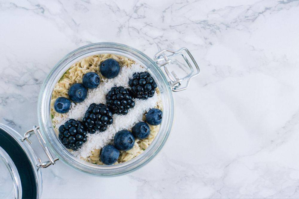 3 Resep Oatmeal Enak dan Tak Membosankan untuk Ibu Menyusui