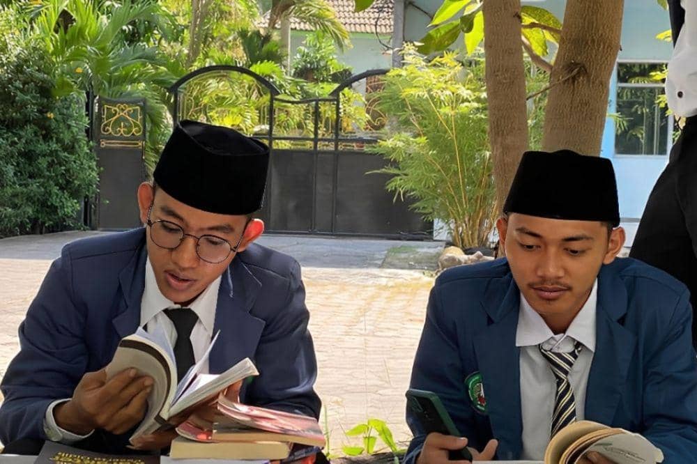 9 Pesantren Tertua di Indonesia, Sudah Berdiri Ratusan Tahun! (4).jpg