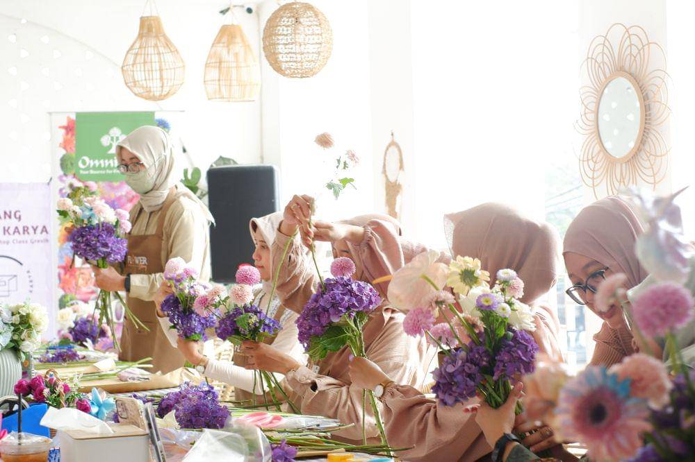 Flower Bloomy Kasih Tips Merangkai Bunga untuk Pemula