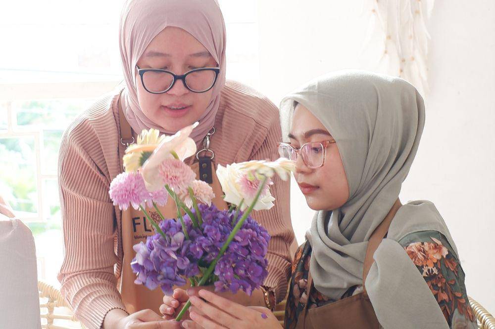 Flower Bloomy Kasih Tips Merangkai Bunga untuk Pemula