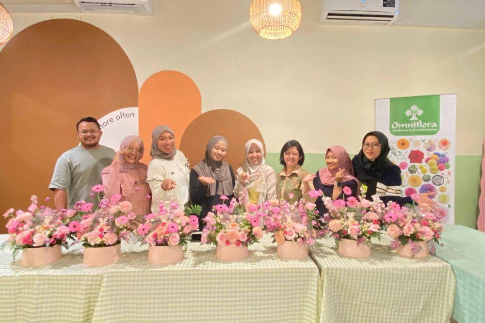Flower Bloomy Kasih Tips Merangkai Bunga untuk Pemula