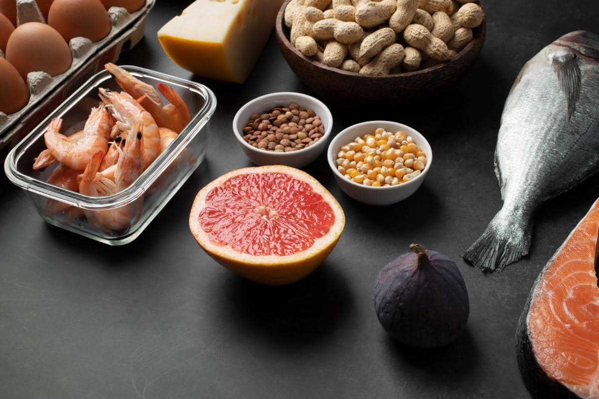 ilustrasi makanan dengan zat besi