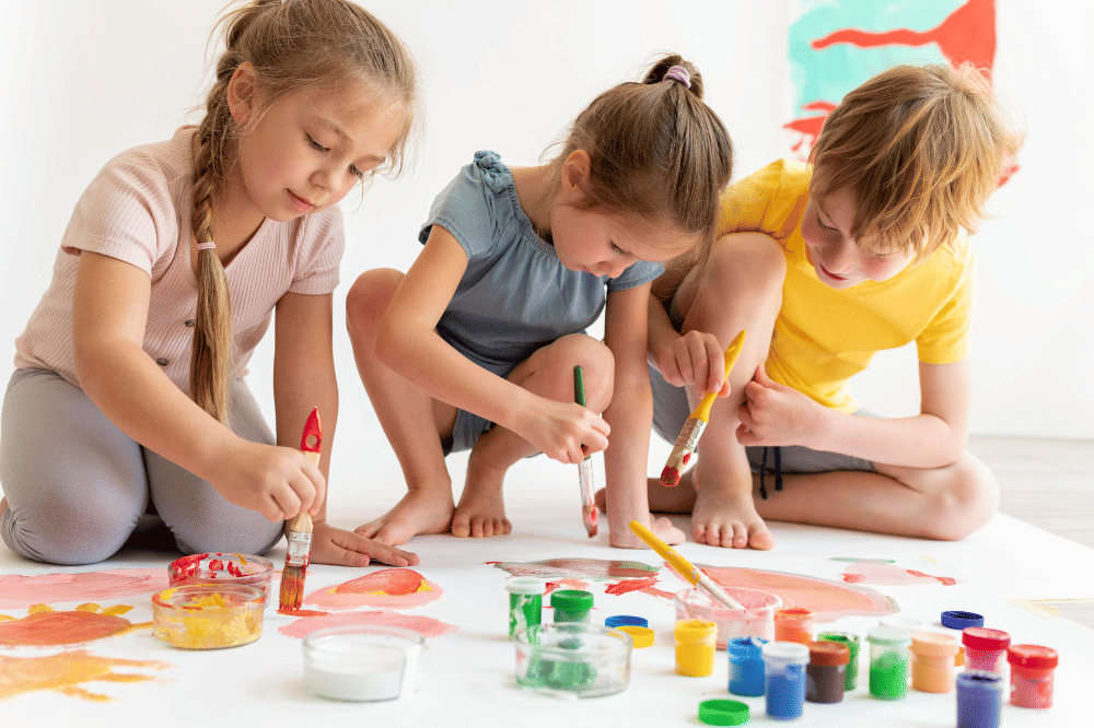 anak-anak melukis