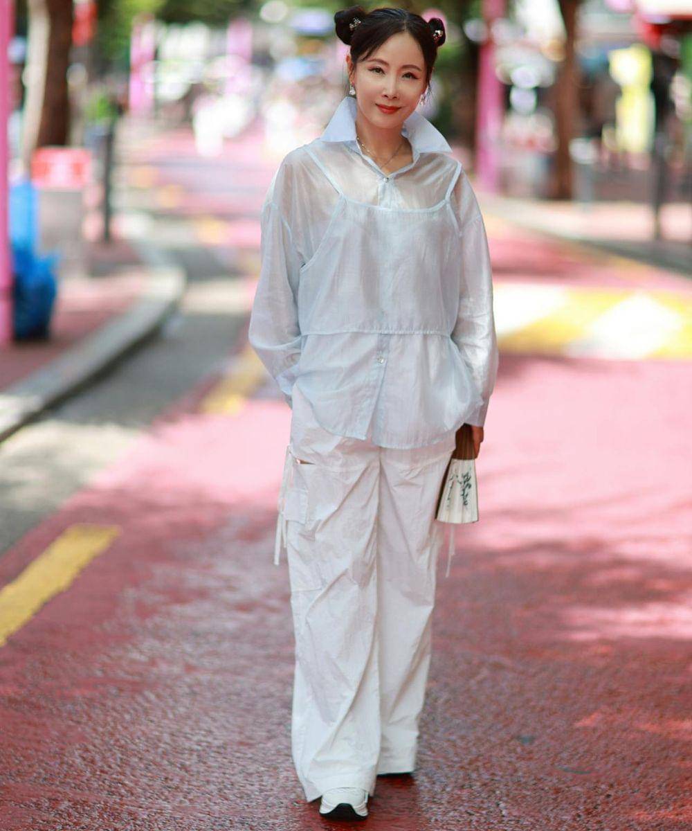 ootd perempuan mungil