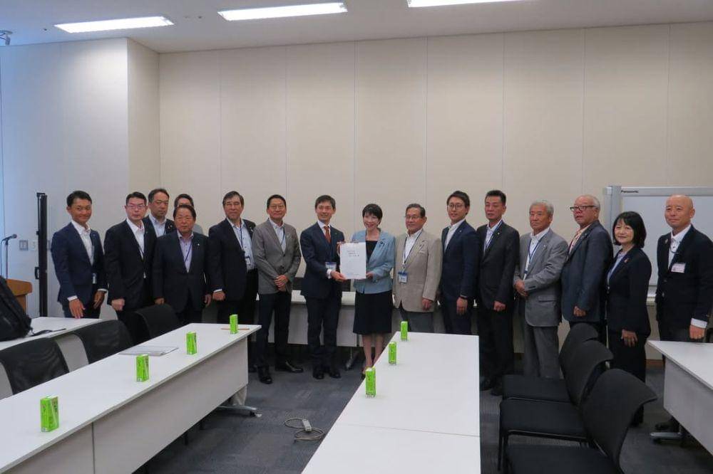 Siapa Sanae Takaichi yang Memenangkan Kursi Perdana Menteri Jepang?