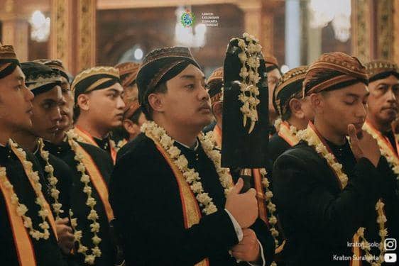 Profil dan Biodata Gusti Purboyo, Raja Baru Keraton Surakarta | Popmama.com