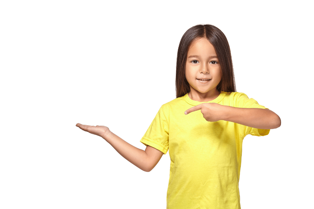 anak menunjuk tangan kanan