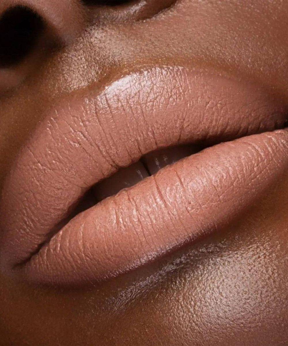 warna lipstik bikin wajah kusam