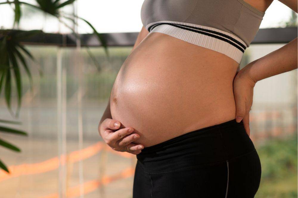 7 Bahaya Infeksi Menular Seksual pada Ibu Hamil Tua