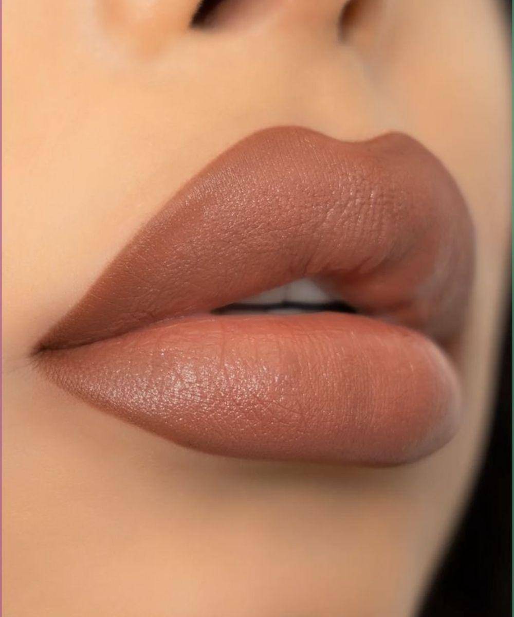 warna lipstik bikin wajah kusam