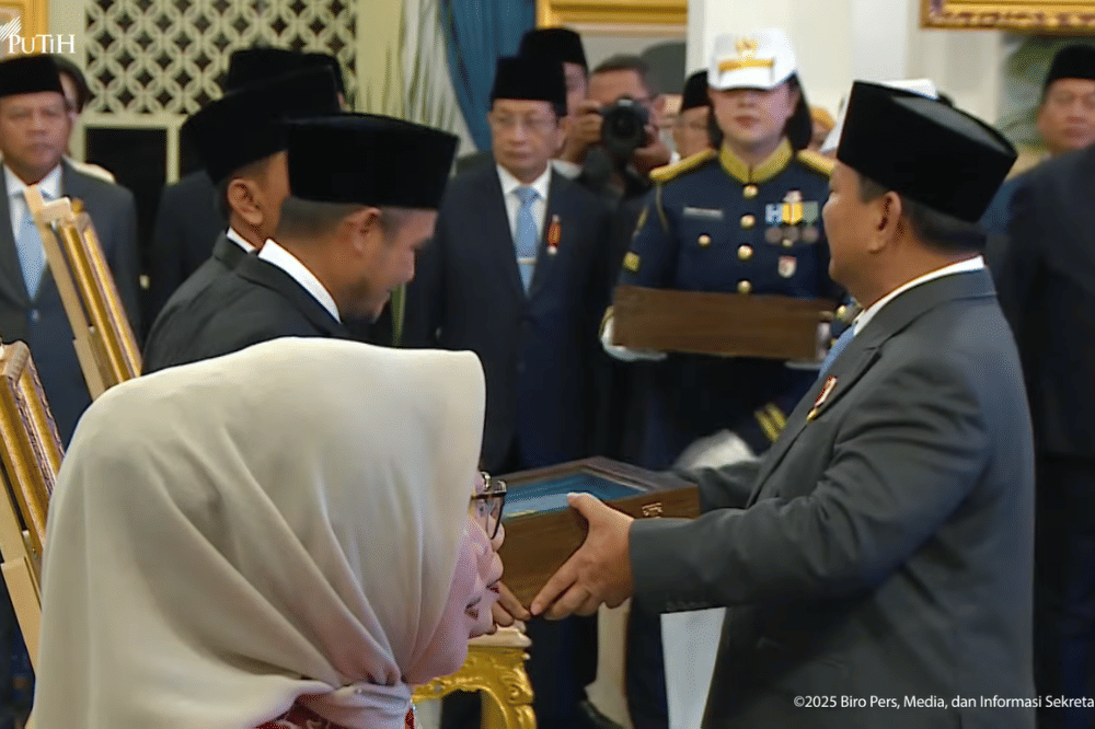 10 Pahlawan Nasional 2025 Beserta Jasanya yang Dibacakan di Istana Negara (9).png