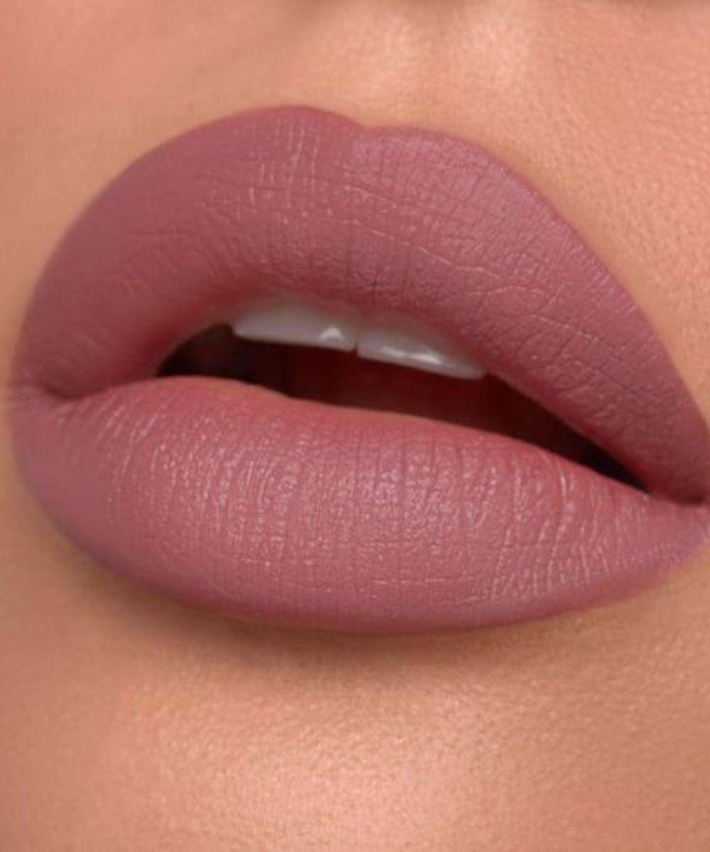 warna lipstik bikin wajah kusam